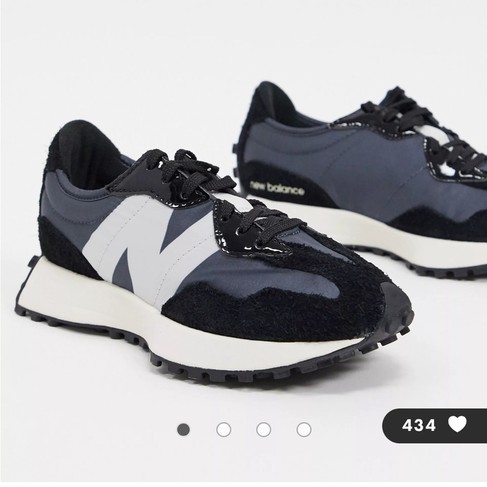 New Balance 327 sneakers